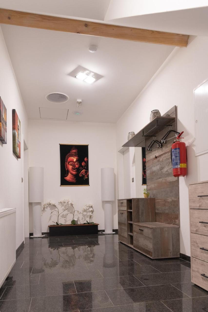Romanticky Wellness Suite Hotel Heinz Добриш Екстериор снимка
